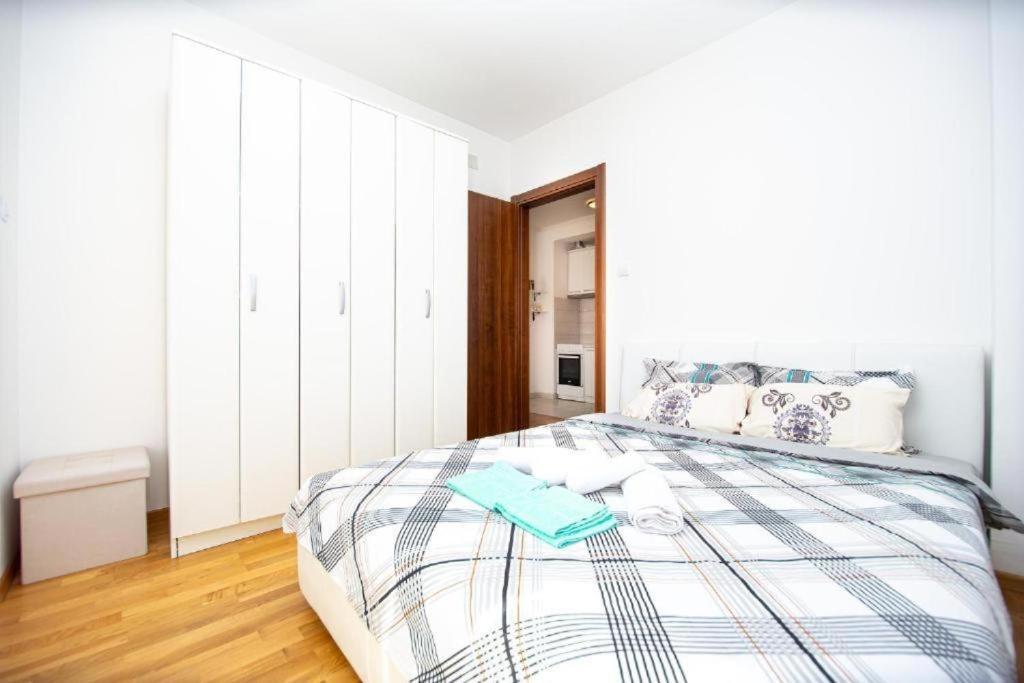 Apartmans Budva Centar Екстер'єр фото