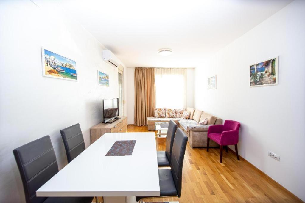 Apartmans Budva Centar Екстер'єр фото